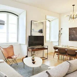 https://trendy-chic-checkinhome.hotels-lisbon-portugal.com